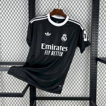 Real Madrid Black Goalkeeper Jersey 25/26